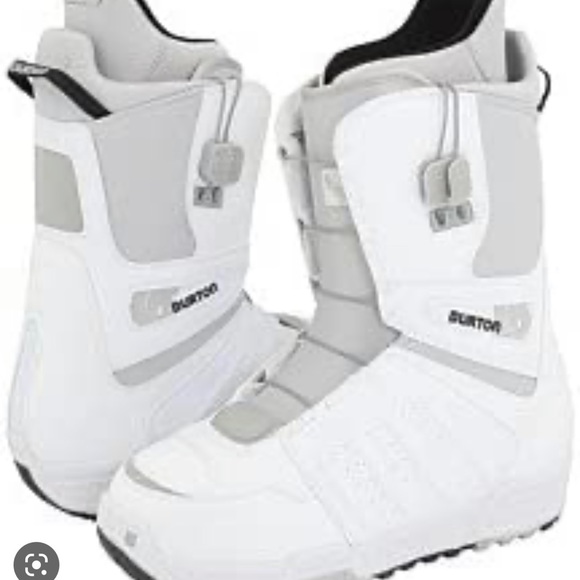 NIB Burton Moto Snowboarding boots - white - Picture 1 of 5